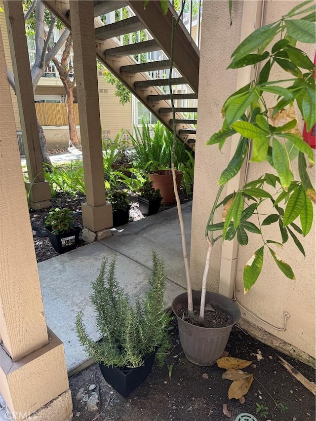 8711 Chessington Dr Unit D, Inglewood, CA 90305 - view of patio