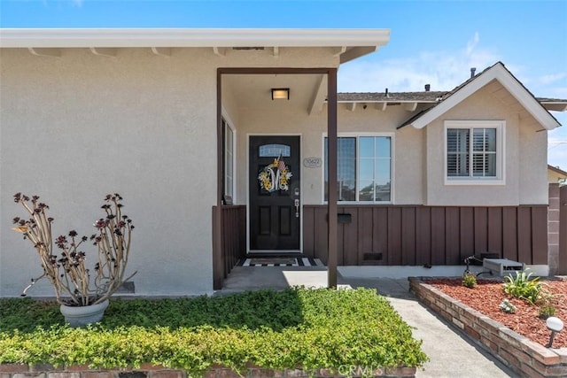 10622 Ashworth St, Bellflower, CA 90706 - doorway to property with stucco siding