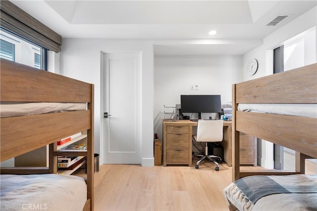 112 30th St, Newport Beach, CA 92663 - bedroom with light wood finished floors, an office area, and recessed lighting