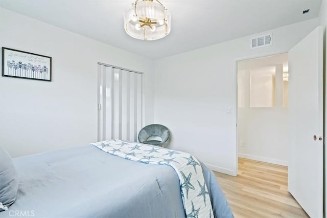 31 N 3rd St, Cayucos, CA 93430 - bedroom with light wood-style flooring and baseboards