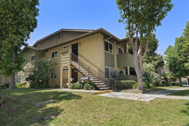 190 Avenida Descanso Unit I, Oceanside, CA 92057 - view of property with stairway