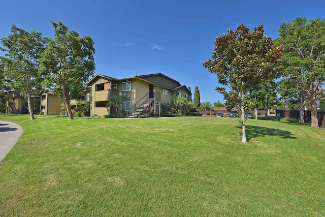 190 Avenida Descanso Unit I, Oceanside, CA 92057 - surrounding community featuring stairs
