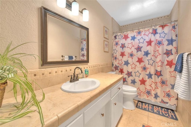1242 2nd Pl, Calimesa, CA 92320 - full bath featuring vanity, tile patterned floors, a textured wall, and a shower with curtain