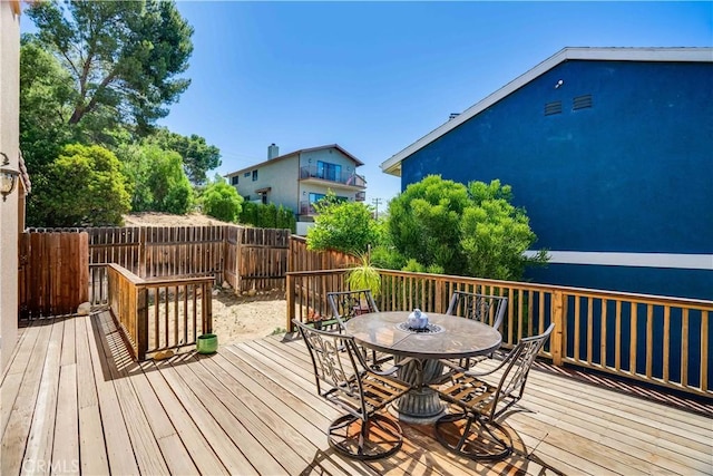 21460 Arapahoe Trl, Chatsworth, CA 91311 - deck featuring outdoor dining area