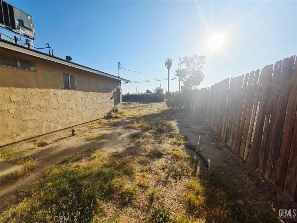 506 S Haley St, Bakersfield, CA 93307 - photo 3