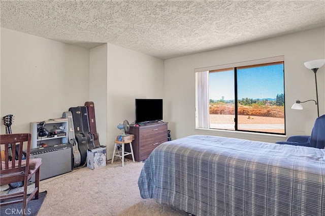 19428 Shasta Rd, Apple Valley, CA 92307 - carpeted bedroom featuring a textured ceiling