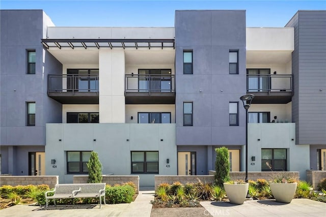 426 W Central Ave, Brea, CA 92821 - view of apartment building / complex