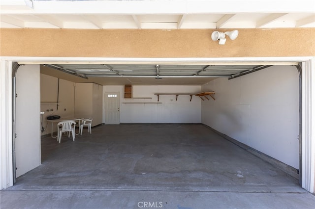 16257 Avalon Ave, Victorville, CA 92395 - view of garage