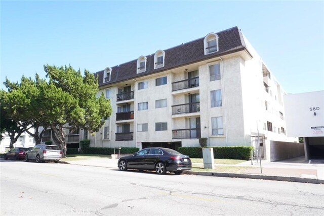 570 W Stocker St Unit 202, Glendale, CA 91202 - view of apartment building / complex