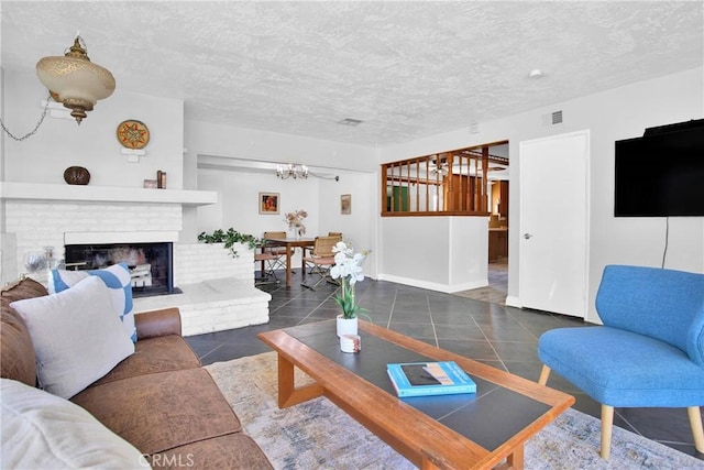 13076 Osage Rd, Apple Valley, CA 92308 - photo 9