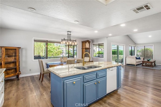 21815 Strawberry Ln, Canyon Lake, CA 92587 - photo 14