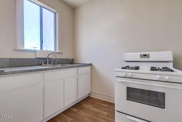833835 Ridgewood Pl N, Los Angeles, CA 90038 - photo 12
