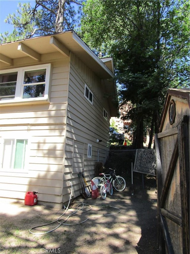 2493 Palo Alto Way, Running Springs, CA 92382 - view of side of property