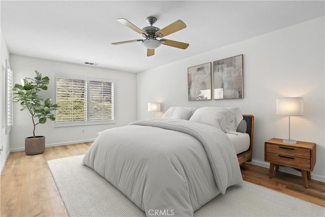 27664 Cordovan Dr, Canyon Country, CA 91351 - bedroom with light wood-style flooring and a ceiling fan