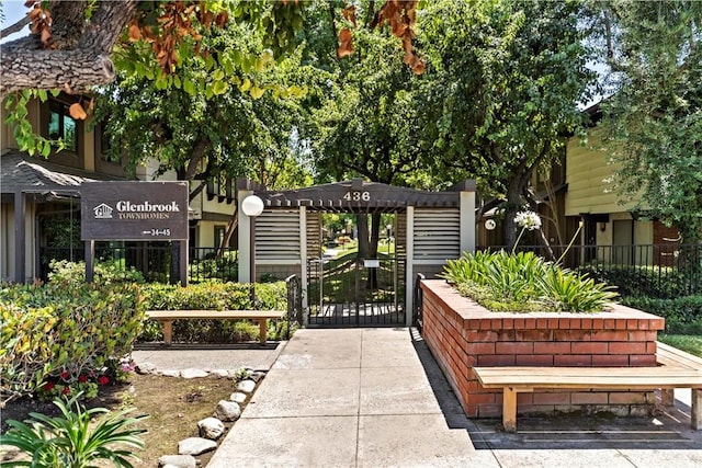 4366 Fairview Ave Unit 6, Arcadia, CA 91007 - view of home's community featuring a gate