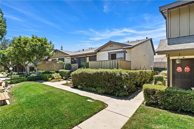 4366 Fairview Ave Unit 6, Arcadia, CA 91007 - view of front of house with a front lawn