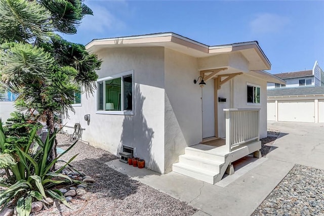 426 S Broadway, Redondo Beach, CA 90277 - view of exterior entry with stucco siding