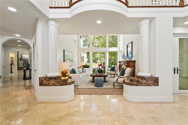45200 Oak Manor Ct, Temecula, CA 92590 - community lobby with a high ceiling and recessed lighting