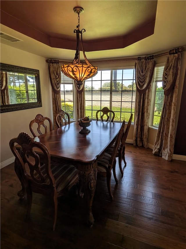 2622 Chauncy Pl, Riverside, CA 92506 - dining area featuring a raised ceiling and plenty of natural light