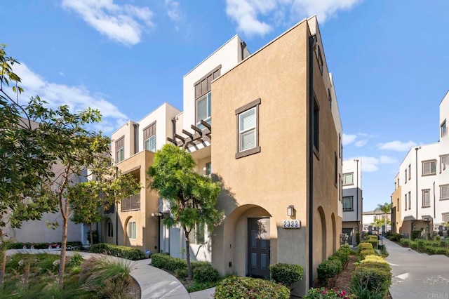 2333 Verano Way, Vista, CA 92081 - view of building exterior featuring a residential view