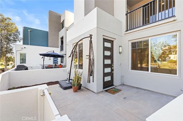 284 Novel, Irvine, CA 92618 - entrance to property featuring stucco siding and a patio