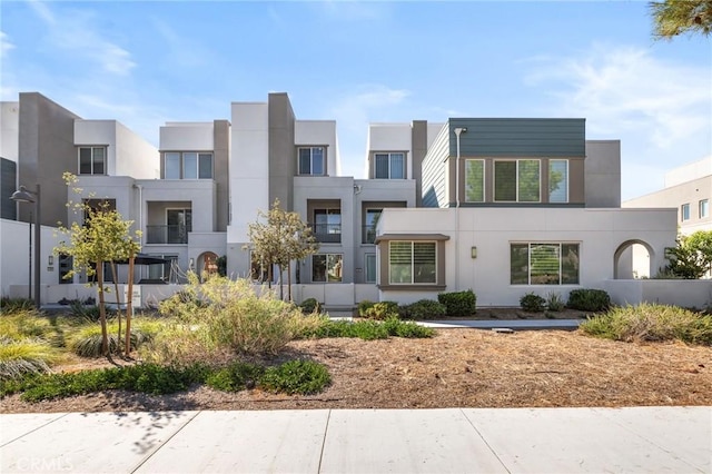 284 Novel, Irvine, CA 92618 - view of front of home featuring stucco siding