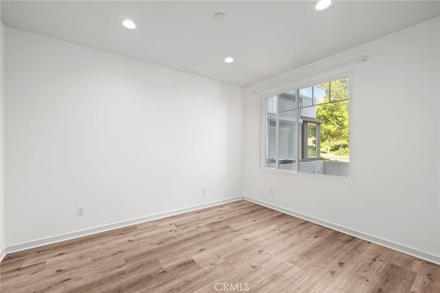284 Novel, Irvine, CA 92618 - unfurnished room featuring light wood-style floors and recessed lighting