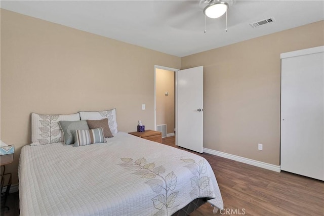 7505 Jenkins Ave, Hesperia, CA 92345 - bedroom with wood finished floors and a ceiling fan