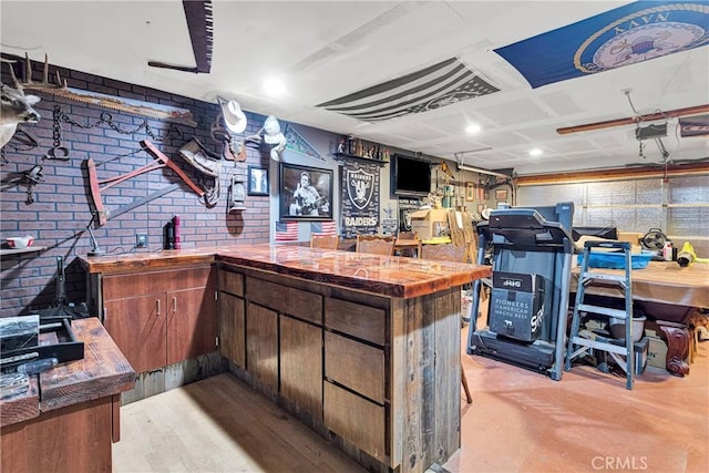 7505 Jenkins Ave, Hesperia, CA 92345 - indoor bar with brick wall