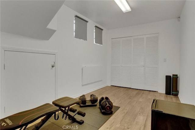 1629 E Palm Ave Unit 3, El Segundo, CA 90245 - exercise area featuring light wood finished floors and baseboards