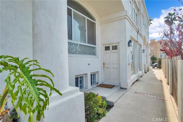 1629 E Palm Ave Unit 3, El Segundo, CA 90245 - property entrance with stucco siding