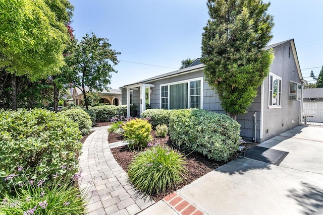 331 N Avon St, Burbank, CA 91505 - view of front facade