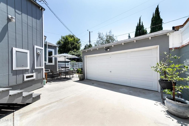 331 N Avon St, Burbank, CA 91505 - view of detached garage