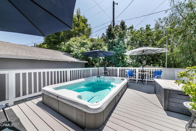 331 N Avon St, Burbank, CA 91505 - view of wooden deck