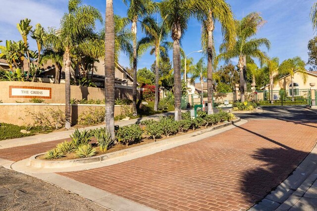 581 Galloping Hill Rd, Simi Valley, CA 93065 - photo 4