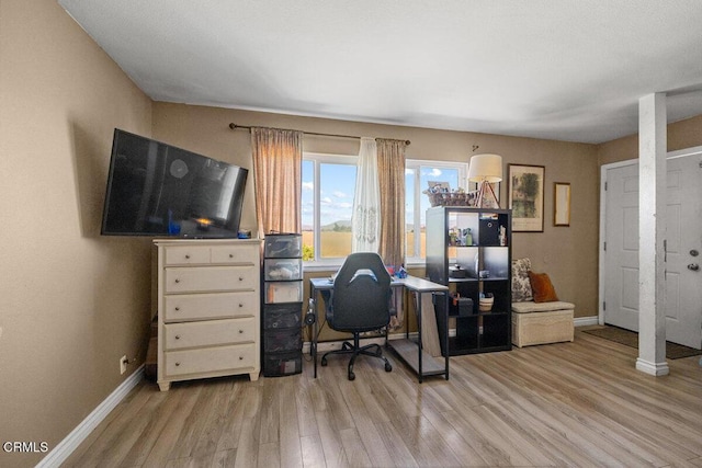 2540 El Dorado Ave Unit A, Oxnard, CA 93033 - home office featuring wood finished floors and baseboards