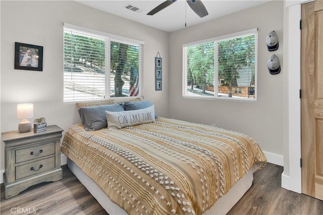 2583 Oak Shores Dr, Bradley, CA 93426 - bedroom with wood finished floors and ceiling fan