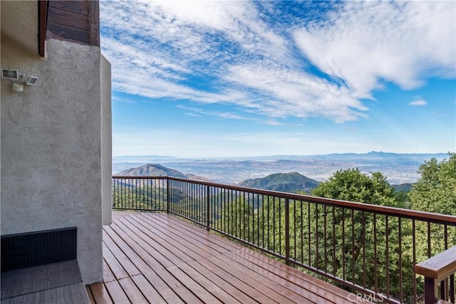 28527 Willow Rd, Lake Arrowhead, CA 92385 - deck featuring a mountain view