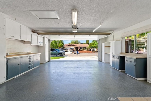836 Bolen Dr, Paso Robles, CA 93446 - view of garage