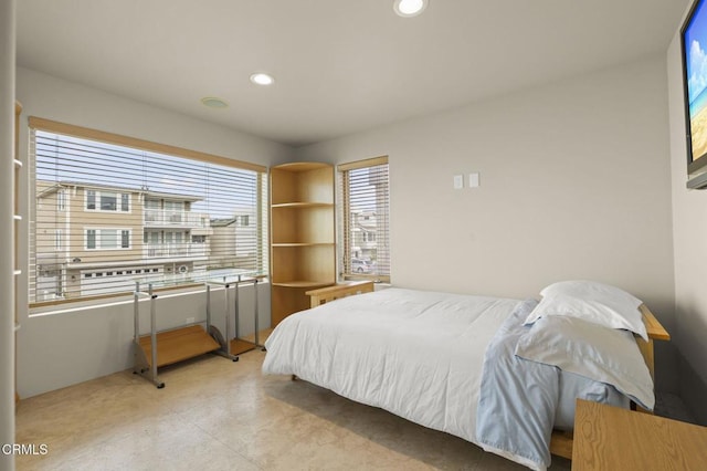 3629 Ocean Dr, Oxnard, CA 93035 - bedroom featuring recessed lighting