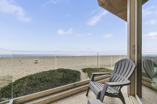 3629 Ocean Dr, Oxnard, CA 93035 - balcony featuring view of water and beach