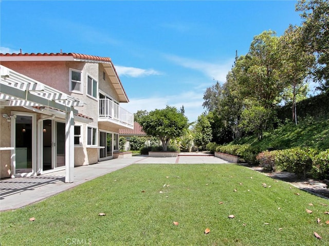 20472 Via Marwah, Yorba Linda, CA 92886 - view of grassy yard featuring a balcony, a patio, and a pergola