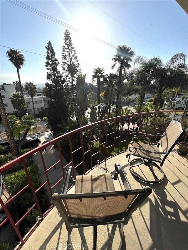 3407 Huxley St Unit 39, Los Angeles, CA 90027 - view of balcony