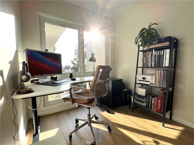 3407 Huxley St Unit 39, Los Angeles, CA 90027 - office area with wood finished floors