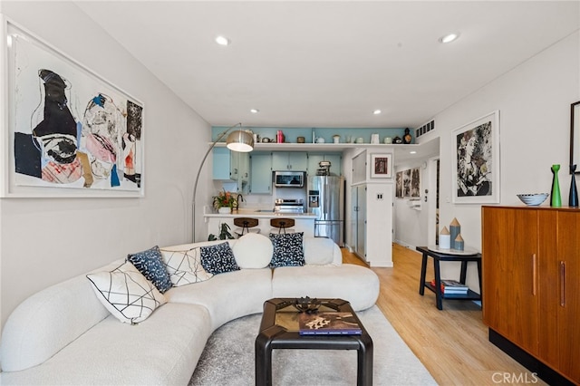 3407 Huxley St Unit 39, Los Angeles, CA 90027 - photo 2