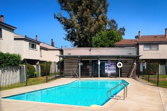 1718 Puente Ave Unit 40, Baldwin Park, CA 91706 - view of community pool
