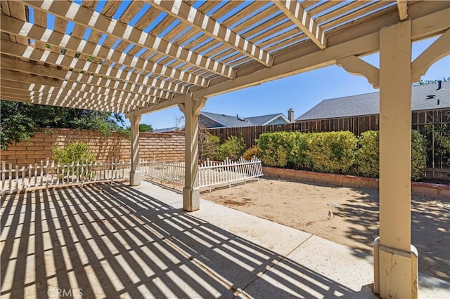 37702 Medea Ct, Palmdale, CA 93550 - fenced backyard with a patio and a pergola