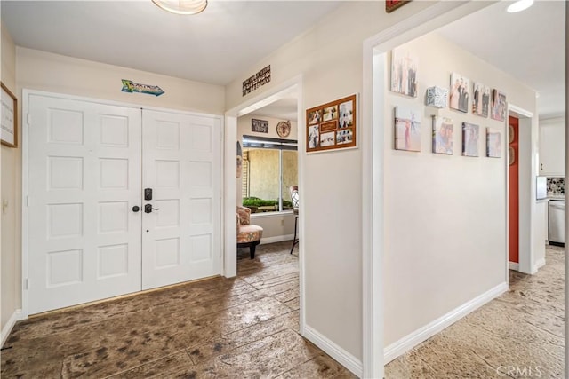 2608 Nice Ct, Lancaster, CA 93536 - foyer entrance with baseboards