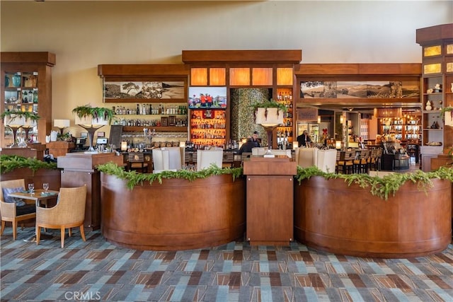1170 Spring Azure Way Unit 45, Nipomo, CA 93444 - welcome area featuring a bar