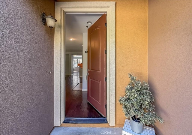 374 E Hilltop Way, Thousand Oaks, CA 91362 - view of exterior entry featuring stucco siding